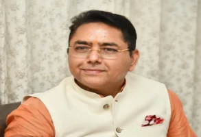 Rekha Gupta के ‘Arora नहीं बनेगा रोड़ा’ बयान पर बवाल, Aman Arora  बोले – “यह उनकी ओछी सोच को दिखाता है”