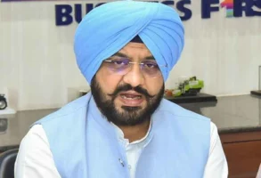 Tarunpreet Sondh का Pratap Bajwa पर तीखा हमला – बोले, “जो मर्ज़ी कर लें, मगर आप कभी Punjab के Chief Minister नहीं बन सकते”