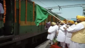CM Bhagwant Mann का Fatehgarh Sahib दौरा: 500 महिला Panch-Sarpanches हुईं Maharashtra रवाना, Panchayat Houses का Inauguration