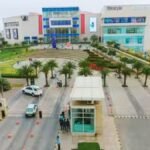 मोहाली का सबसे बड़ा मॉल अचानक बंद:कंपनी ने गेट पर पब्लिक नोटिस चिपकाया; 22 एकड़ में बना, अस्पताल बनाने की चर्चा