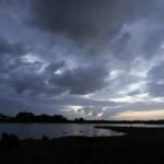 कड़कती गर्मी से राहत! बारिश और तेज हवाओं से तापमान 6 डिग्री गिरा, पंजाब में ऑरेंज अलर्ट