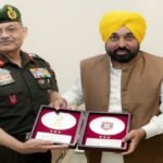 CM भगवंत सिंह मान ने पश्चिमी कमान के आर्मी कमांडर के साथ सीमावर्ती सुरक्षा, राहत कार्यों और ऑपरेशनल तैयारियों के बारे में विचार-विमर्श किया