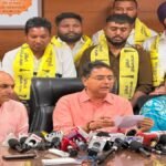 पंजाब BJP को बड़ा झटका, दो वरिष्ठ नेता सैकड़ों समर्थकों समेत AAP में शामिल