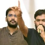 मांगें पूरी नहीं हुईं तो फिर सड़कों पर उतरेगी काकरोच जनता पार्टी, 5 सितंबर को दिल्ली में मार्च